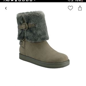 GBG olive green fur lined insulated winter boots